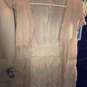 Closet purge! 💕 all sizes and styles